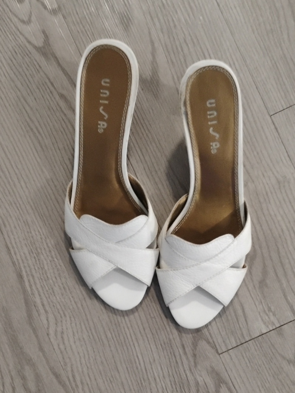 Unisa White Crisscross Leather Slide Mules